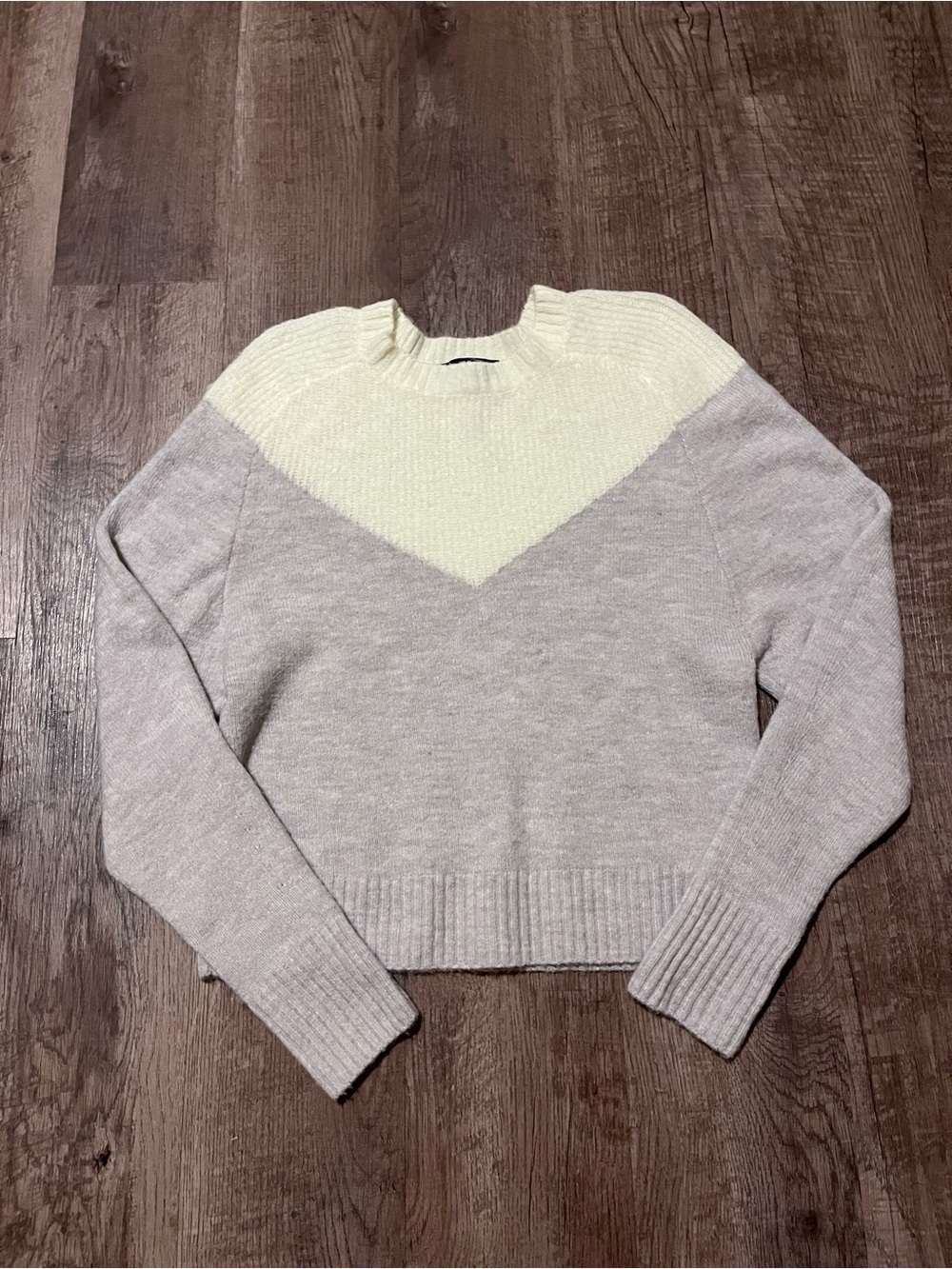 Express Chevron Yoke Crewneck Sweater in Cream and Light purple medium cozy soft